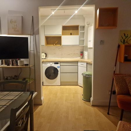 Brondesbury Arms Apartment London Exterior photo