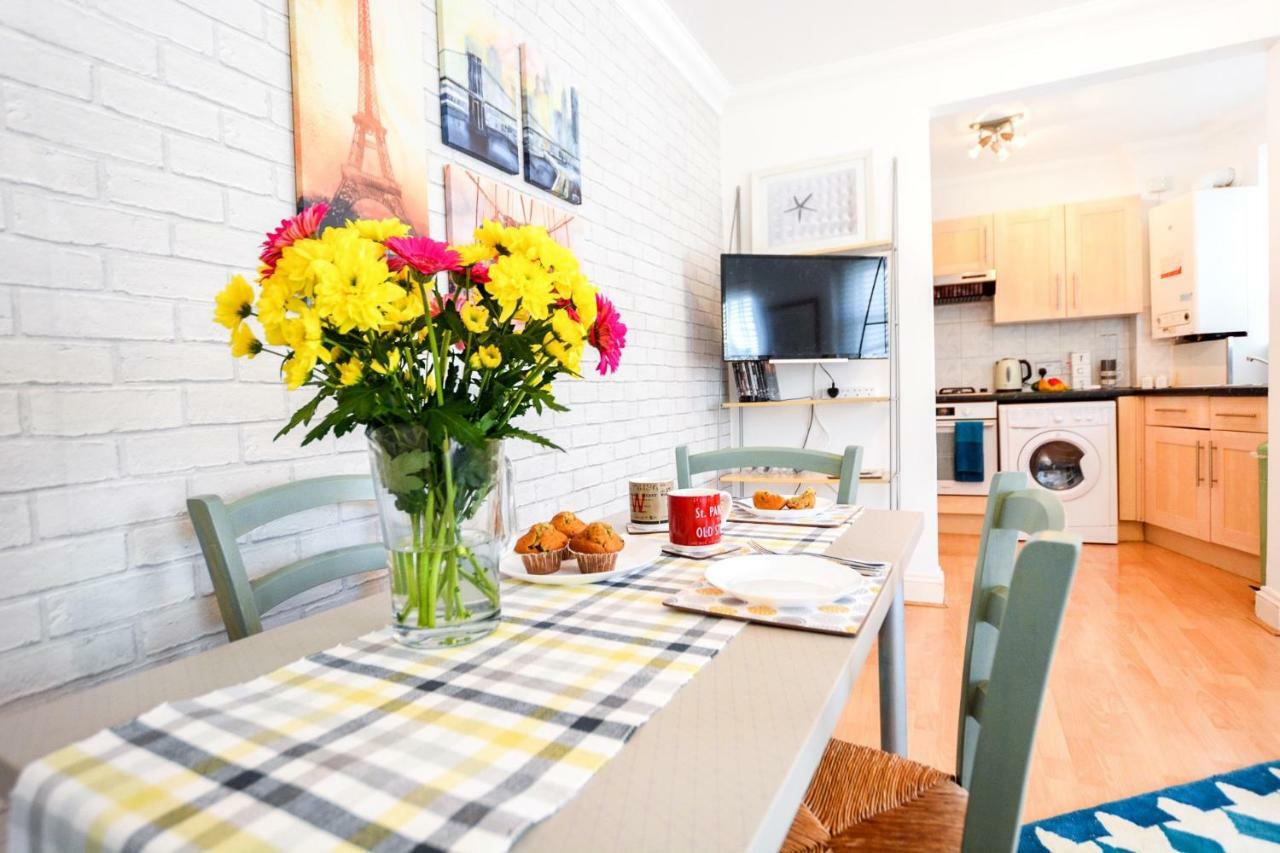 Brondesbury Arms Apartment London Exterior photo