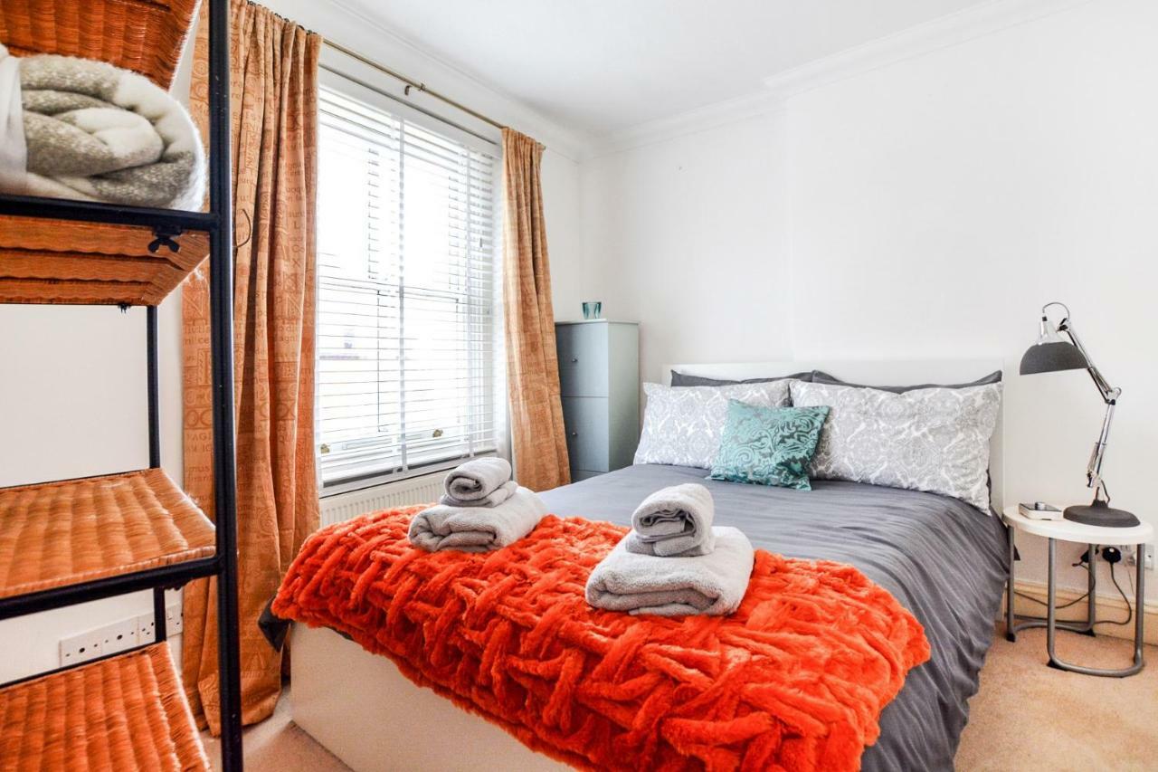 Brondesbury Arms Apartment London Exterior photo